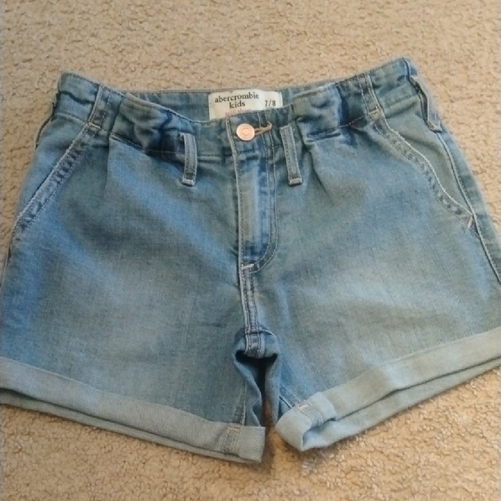 Abercrombie : Girl's  Blue Denim Shorts Size 7/8, Excellent Condition.